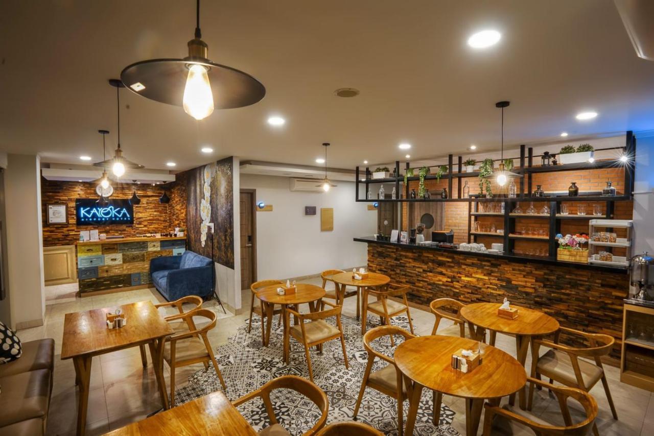 Kaloka Airport Hotel Sumbawa Besar Екстер'єр фото