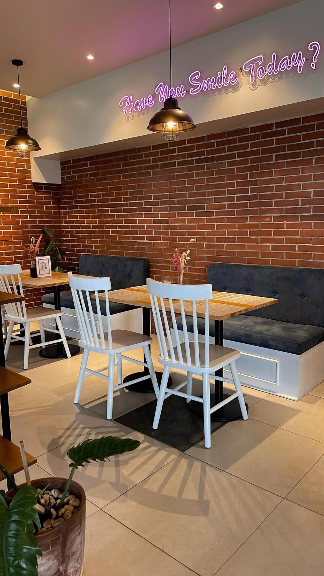 Kaloka Airport Hotel Sumbawa Besar Екстер'єр фото